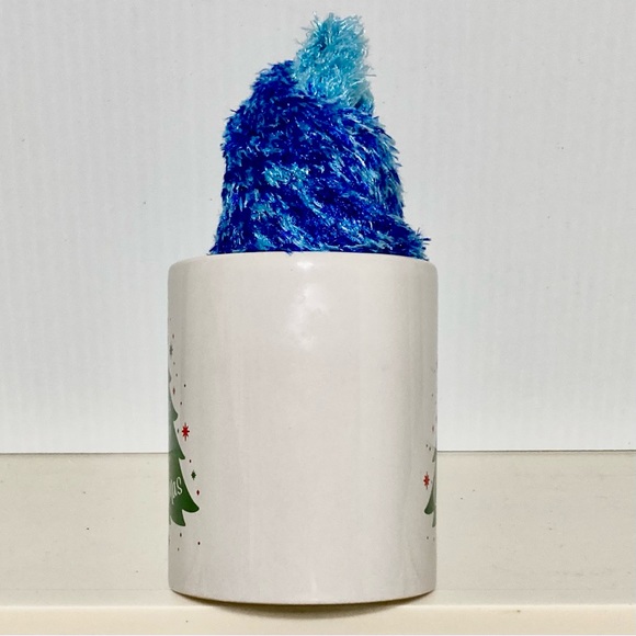 Have Yourself a Merry Little Christmas Mug Cup Fuzzy Blue Socks Gift Set 14 oz - Picture 6 of 10